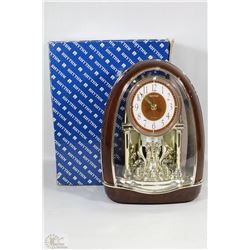 SHOWHOME RHYTHM MANTLE CLOCK WITH HOURLY MELODY