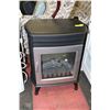 Image 1 : BLACK FIREPLACE/HEATER