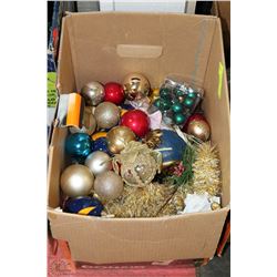 BOX OF OVER 100 XMAS TREE ORNAMENTS AND MORE