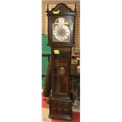 VINTAGE COLONIALE  GRANDFATHER CLOCK