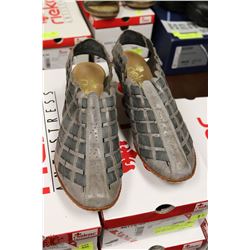 NEW REIKER BEIGE CLOSE TOE WITH HEEL  SIZE 8.5