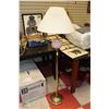 Image 1 : VINTAGE FLOOR LAMP