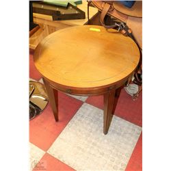 ROUND WOODEN TABLE WALNUT 24"DX21"H