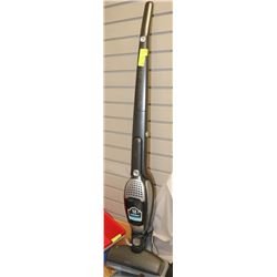 ELECTROLUX CORDLESS VACUUM