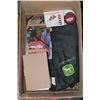 Image 1 : BOX WITH ELECTRICAL WIRES, JOHN DEERE APRON, NEW