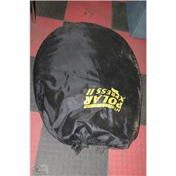 FOLDABLE ICE FISHING HUT