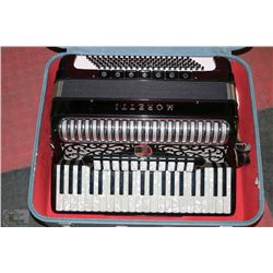 MORETTI ACCORDIAN IN CASE