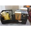 Image 1 : TWO CRATES OF GLASSWARE