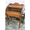 Image 1 : MAPLE CYLINDER FRONT DESK