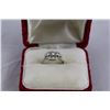 Image 1 : 14K WHITE GOLD LADIES RING SET WITH A TOTAL OF 5 DIAMONDS, RETAIL VALUE $2450