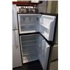 Image 2 : STAINLESS STEEL 2 DOOR APARTMENT SIZED REFRIGERATOR