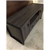 Image 2 : SOLID WOOD ENTERTAINMENT UNIT