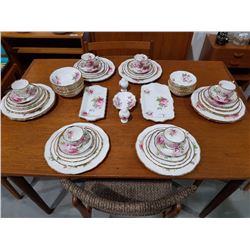 91 PC SET OF ROYAL ALBERT AMERICAN BEAUTY CHINA