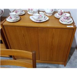 MID CENTURY MODERN TEAK SERVER