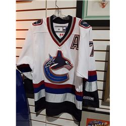 VANCOUVER CANUCKS MORRISON JERSEY ADULT SMALL