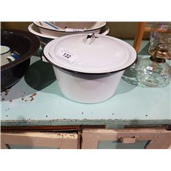 VINTAGE ENAMEL WARE DBL HAND POT W/LID