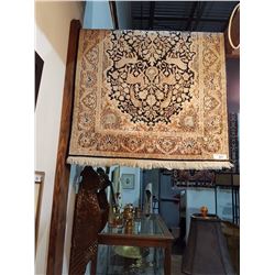 SILK RUG 3' X 5'
