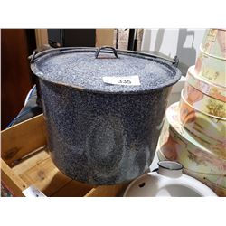 VINTAGE ENAMEL WARE POT W/LID & HANDLE