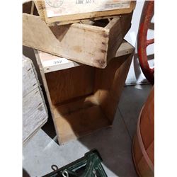 VINTAGE FRUIT BOX