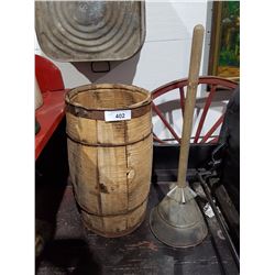 ANTIQUE SHIPPING KEG 18' & WASH PLUNGER