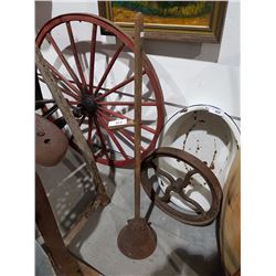 ANTIQUE PLUNGE WASHER