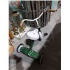 Image 1 : VINTAGE GREEN/WHITE KIDS TRICYCLE