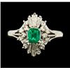 Image 2 : 0.39 ctw Emerald and Diamond Ring - Platinum