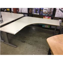 KI 6' X 6' ADJUSTABLE HEIGHT PROGRAMMERS TABLE