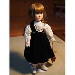 Valerie Doll (Plays Music) - A Heritage Doll - 1987