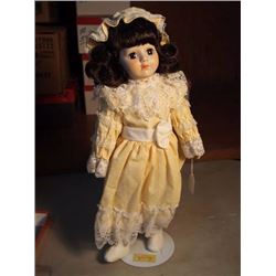 Jenny Muscial Doll - Heritage Dolls - 1987
