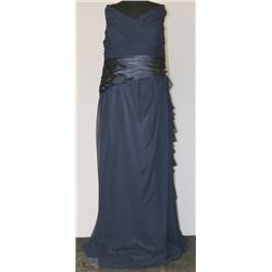 NAVY BLUE PLUS SIZE WITH WHITE EMBROIDERED FLOWERS