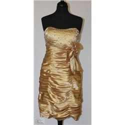 STRAPLESS SHORT MINI DRESS WITH CORSET BACK