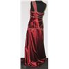 Image 2 : SEQUINED BURGUNDY ONE STRAP GOWN