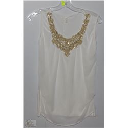 WHITE BLOUSE SIZE XL