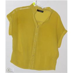 YELLOW BUTTON UP SHIRT SIZE UNKNOWN
