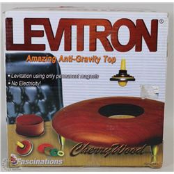 LEVITRAN CHERRY WOOD ANTIGRAVITY TOP