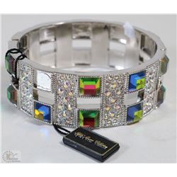 BRAND NEW FIFTH AVENUE JEWELRY  BRACELET