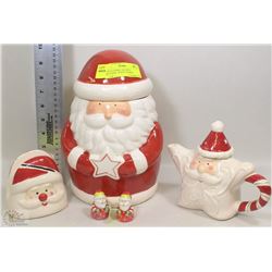 SANTA COOKIE JAR WITH MATCHING TEAPOT NAPKIN