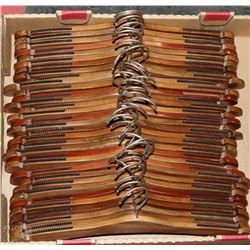 FLAT OF PREMIUM WOOD HANGERS