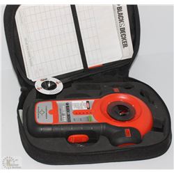 BLACK & DECKER BULLS EYE LASER LEVEL & STUD FINDER