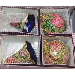 ABBOT COLLECTION BOXED TREE ORNAMENTS