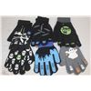 Image 1 : 6 PACK OF GLOW IN THE DARK GLOVES