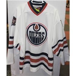 NHL OILERS JERSEY SIZE LARGE