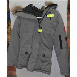 CANADA GOOSE JACKET SIZE SMALL