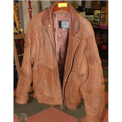 A&A LEATHER JACKET SZ MEDIUM