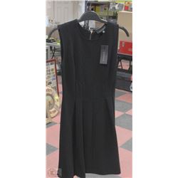 BLACK DRESS SIZE SMALL