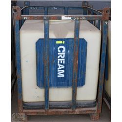 EXTRA LARGE CREAM TOTE WITH METAL CAGE