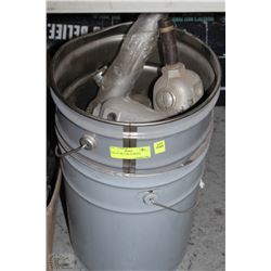 PAIL OF AIR LUBE FLOW REGULATORS
