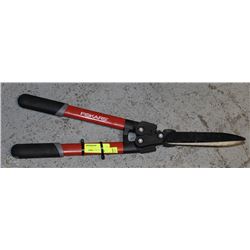 FISKARS 23" HEDGE SHEARS