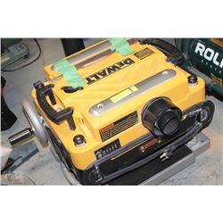 DEWALT 13" PLANER WITH NEW CUTTERS